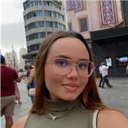 Soy Sofia Mancini. Estudiante de 19 años. Ofrezco clases de refuerzo online y presencial de Inglés (todos los niveles), matemáticas (hasta la ES